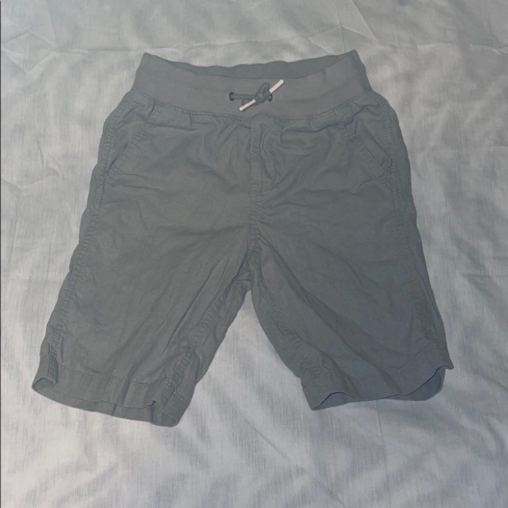 Gap youth shorts